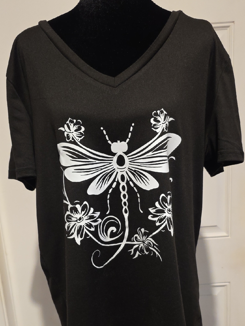 Shenin Black V-Neck Tee with White Dragonfly Graphic